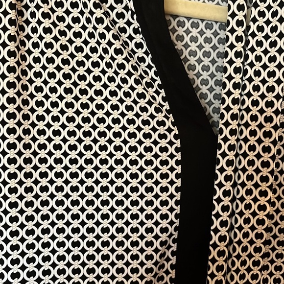 Liz Claiborne Keys Tunic with Slit and Tie Size L - Picture 3 of 5